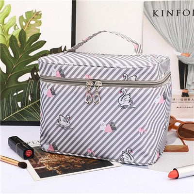 Travel Waterproof Portable Women Makeup Bag High Capacity Toiletries Organizer Storage Cosmetic Cases Zipper Wash Beauty Pouch