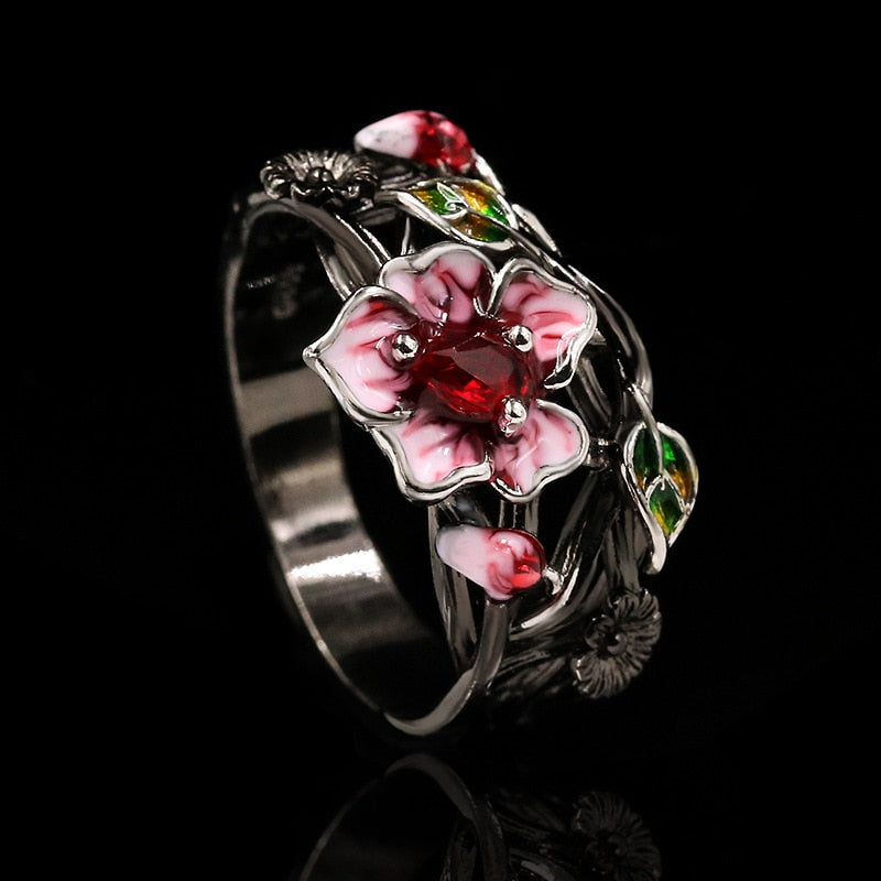 Exquisite Women&#39;s Jewelry Red Flower 925 Silver Ring Creative Elegant Women&#39;s Jewelry Attend Banquet Wedding Ring