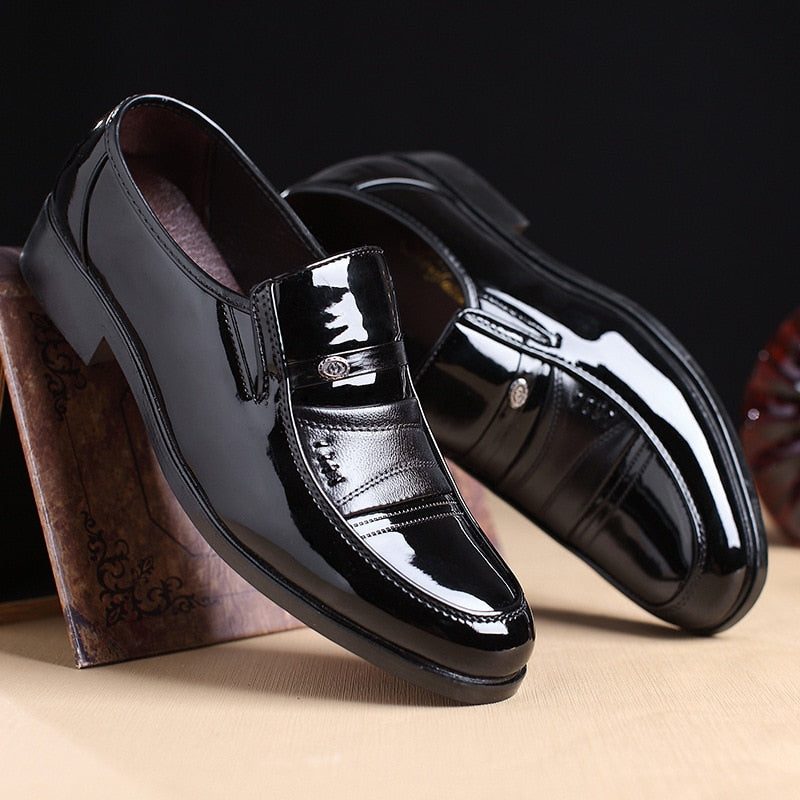 Spring Men Leather Shoes Fashion Male Flats Round Toe Men's Business Formal Shoes Comfortable Office Dress Shoes Wedding Shoe