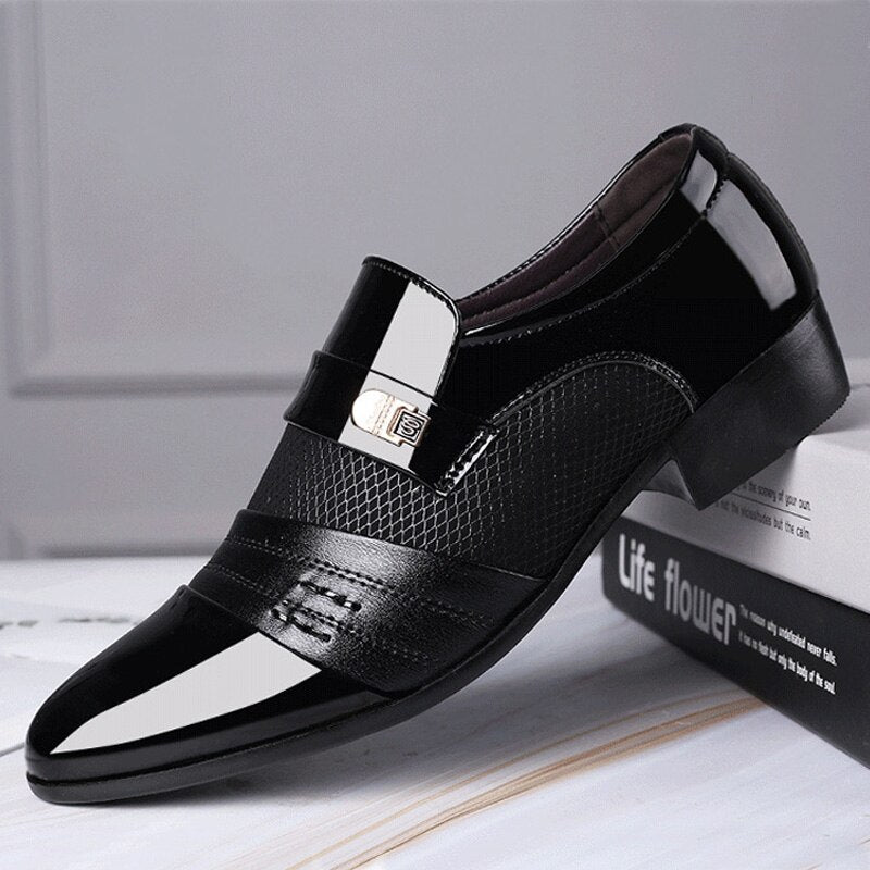 Fashion Slip on Men Dress Shoes Men Oxfords Fashion Business Dress Men Shoes 2020 New Classic Leather Men'S Suits Shoes