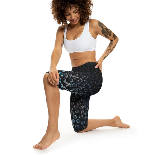 Women’s Capri Leggings (AOP)